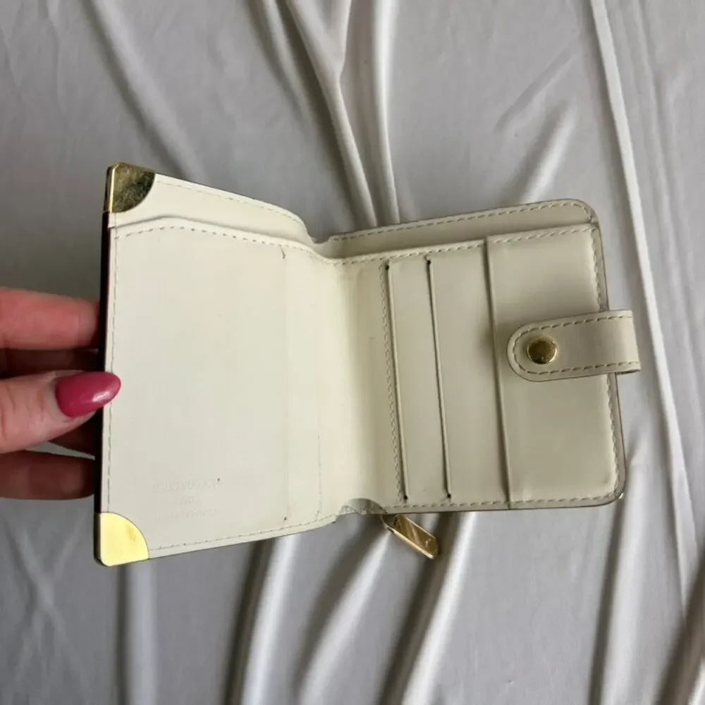 Louis Vuitton Suhali Leather Compact Zippy Wallet - Serial M12057